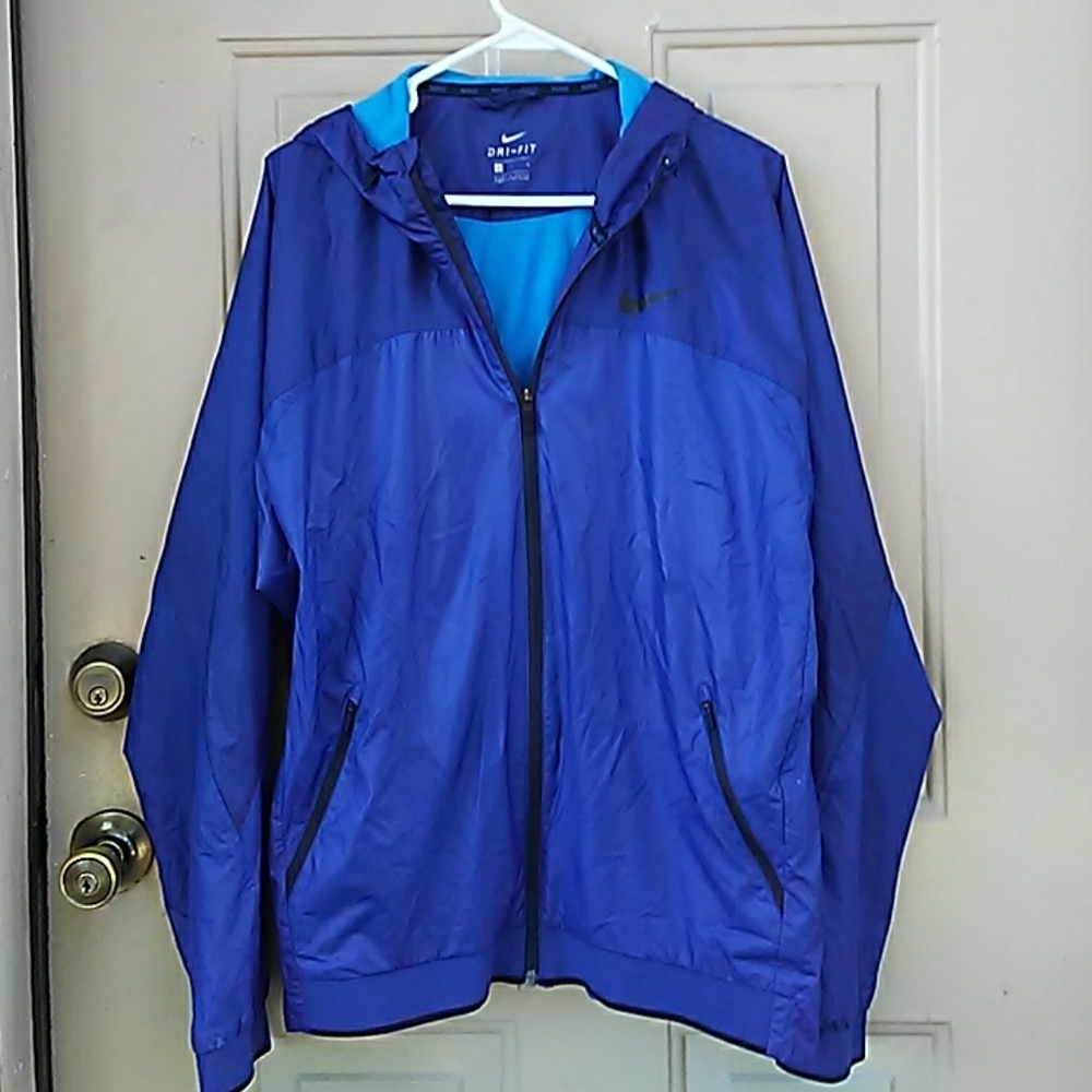 Nike DriFit Windbreaker